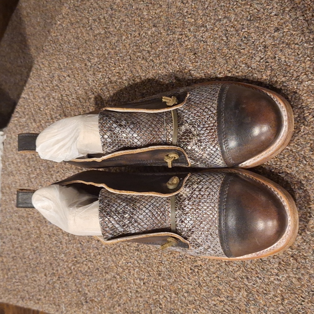 Freebird by Steven MABEL Multi Oxford Slip on Womens Sz 9
